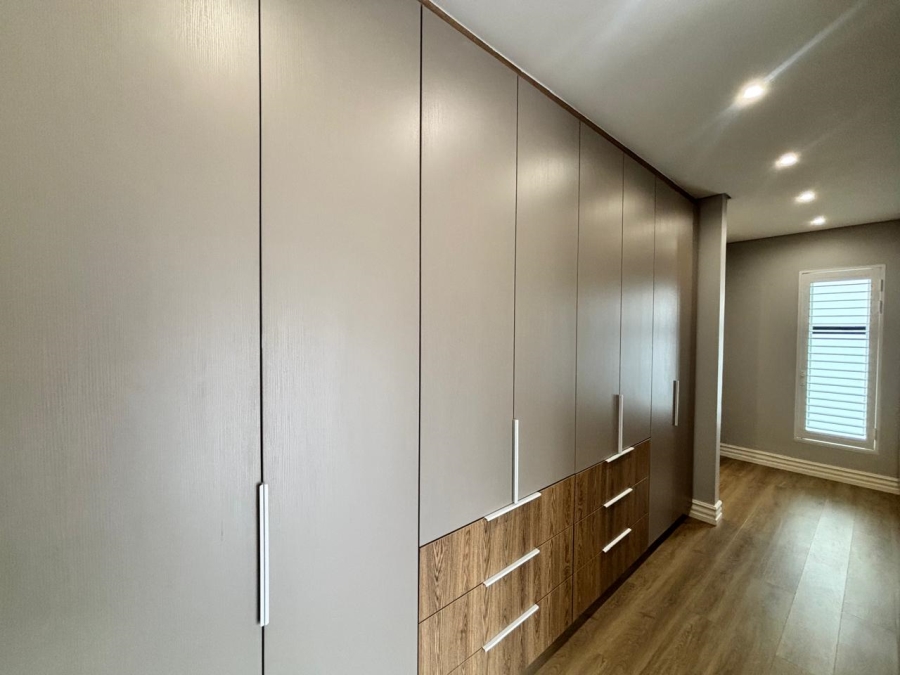 4 Bedroom Property for Sale in Grimbeeck Park North West